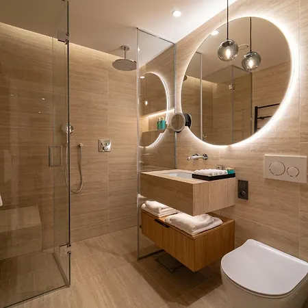 Six Residences 5* Prague