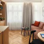 Six Residences 5* פראג