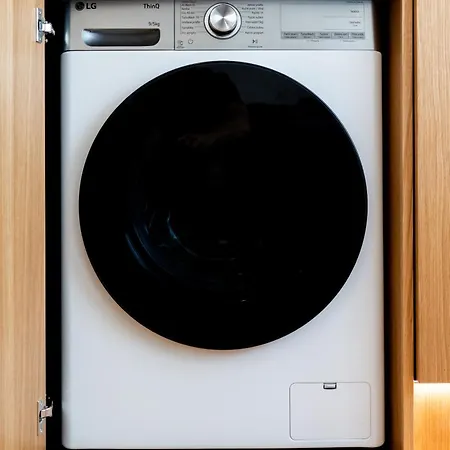 Six Residences Aparthotel 5*