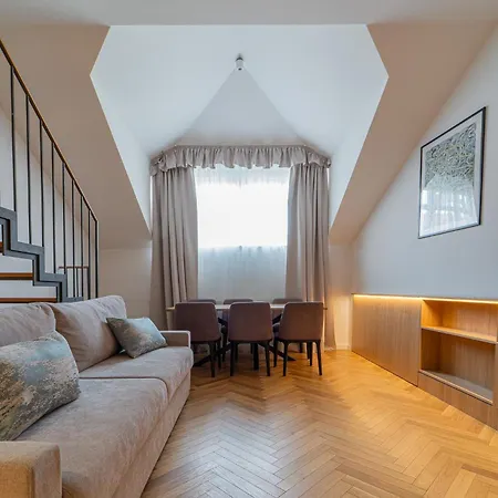 Six Residences Apartmanhotel 5*