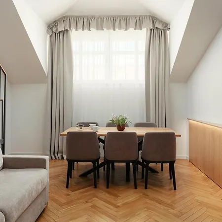 Aparthotel Six Residences Prague